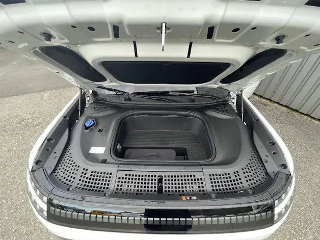 HYUNDAI Ioniq 9 110kWh Vertex Caligraphy 4WD