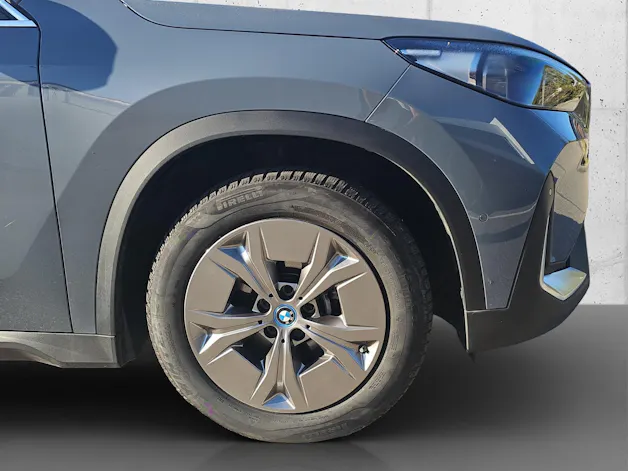 BMW iX1 xDrive 30
