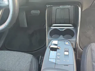 BMW iX1 xDrive 30