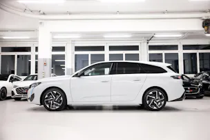 PEUGEOT 308 SW 1.5 BlueHDI Allure EAT8