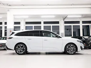 PEUGEOT 308 SW 1.5 BlueHDI Allure EAT8