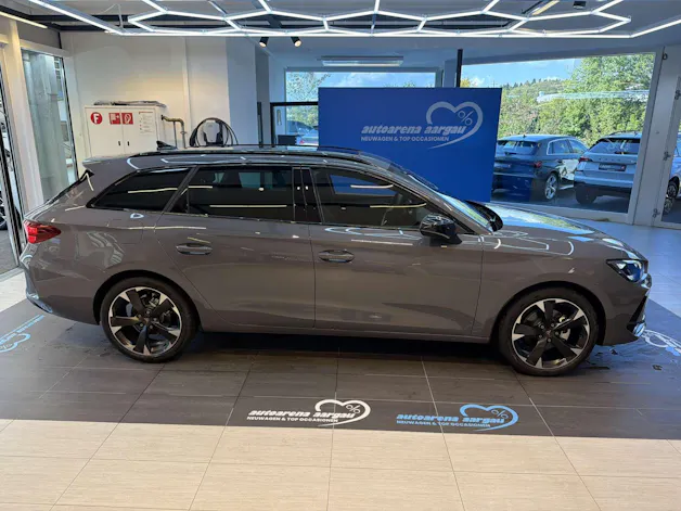 CUPRA LEON ST 1.5 eTSi DSG-Automat