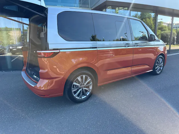 VW Multivan 1.4 eHybrid Life DSG Leder ,AHK 5 Jahre Garantie