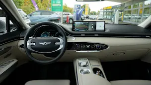 Genesis GV70 2.2 CRDI Luxury AT8