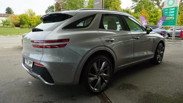 Genesis GV70 2.2 CRDI Luxury AT8