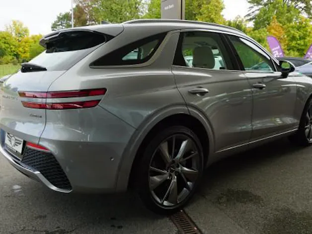 Genesis GV70 2.2 CRDI Luxury AT8
