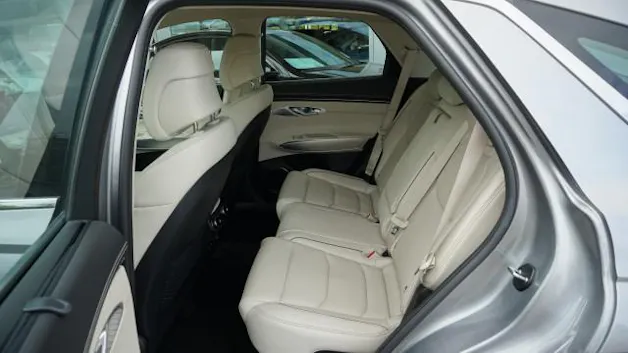 Genesis GV70 2.2 CRDI Luxury AT8