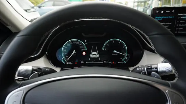 Genesis GV70 2.2 CRDI Luxury AT8