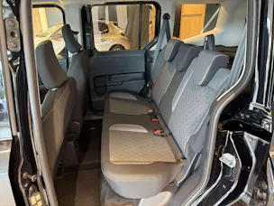 FORD Tourneo Courier 1.0 EcoBoost Titanium Automat