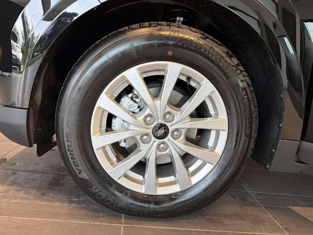FORD Tourneo Courier 1.0 EcoBoost Titanium Automat