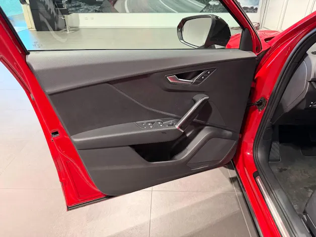 AUDI Q2 2.0 TFSI sport quattro S-tronic