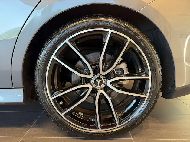 MERCEDES-BENZ CLA Shooting Brake 200 AMG Line Advanced Plus DCT-Automat