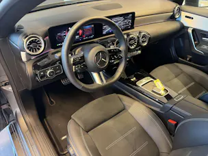 MERCEDES-BENZ CLA Shooting Brake 200 AMG Line Advanced Plus DCT-Automat