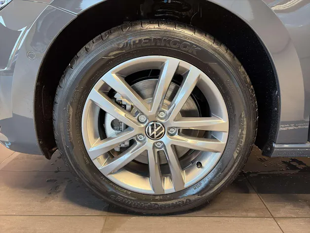 VW Touran 1.5 TSi EVO Comfortline Edition DSG-Automat 7-Plätzer