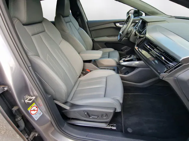 AUDI Q4 e-tron 40