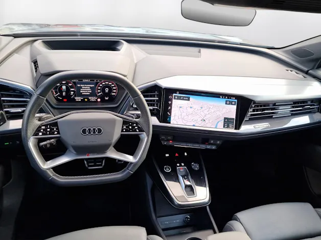AUDI Q4 e-tron 40