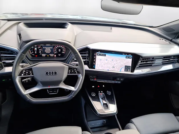 AUDI Q4 e-tron 40