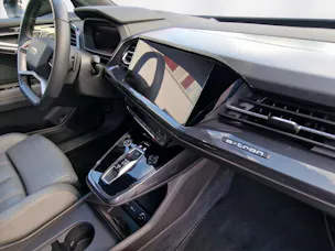 AUDI Q4 e-tron 40