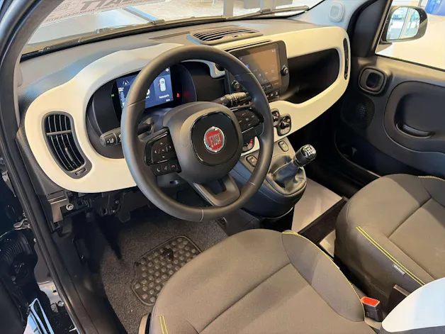 FIAT Panda Pandina Cross 1.0 MHEV