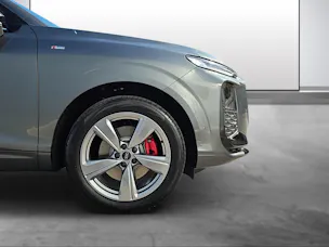 AUDI Q3 SUV TDI quattro 142 kW S tronic