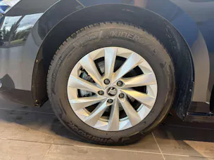 SKODA Superb Combi 1.5 eTSI mHEV Essence DSG-Automat