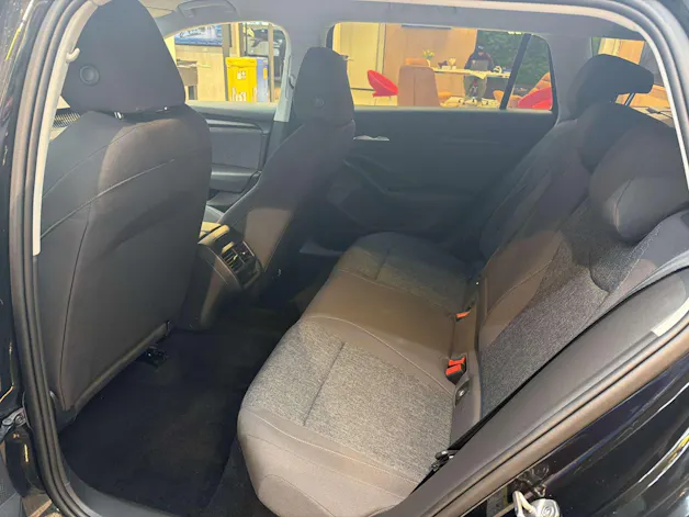 SKODA Superb Combi 1.5 eTSI mHEV Essence DSG-Automat