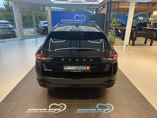 SKODA Superb Combi 1.5 eTSI mHEV Essence DSG-Automat