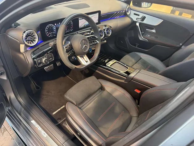 MERCEDES-BENZ A45 S AMG 4Matic+ 421PS DCT-Automat