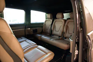MERCEDES-BENZ V 300 d lang AMG Line Avantgarde 4Matic 9G-Tronic