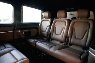 MERCEDES-BENZ V 300 d lang AMG Line Avantgarde 4Matic 9G-Tronic