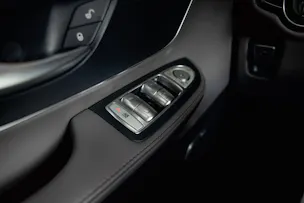 MERCEDES-BENZ V 300 d lang AMG Line Avantgarde 4Matic 9G-Tronic