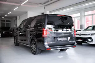 MERCEDES-BENZ V 300 d lang AMG Line Avantgarde 4Matic 9G-Tronic