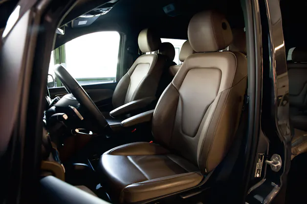MERCEDES-BENZ V 300 d lang AMG Line Avantgarde 4Matic 9G-Tronic