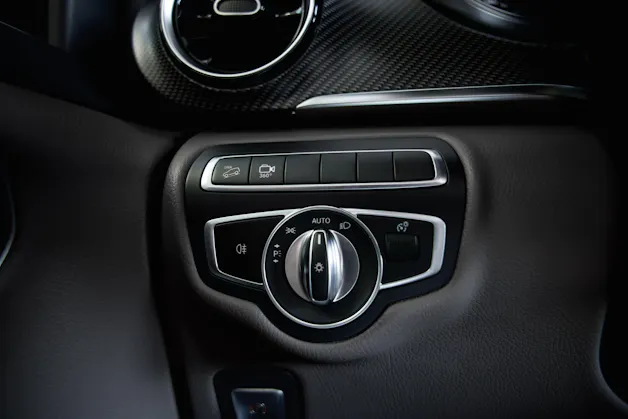 MERCEDES-BENZ V 300 d lang AMG Line Avantgarde 4Matic 9G-Tronic