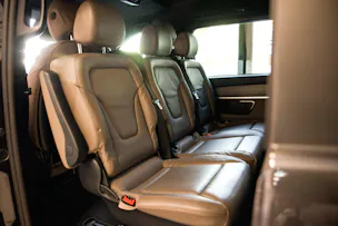 MERCEDES-BENZ V 300 d lang AMG Line Avantgarde 4Matic 9G-Tronic