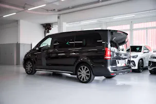 MERCEDES-BENZ V 300 d lang AMG Line Avantgarde 4Matic 9G-Tronic