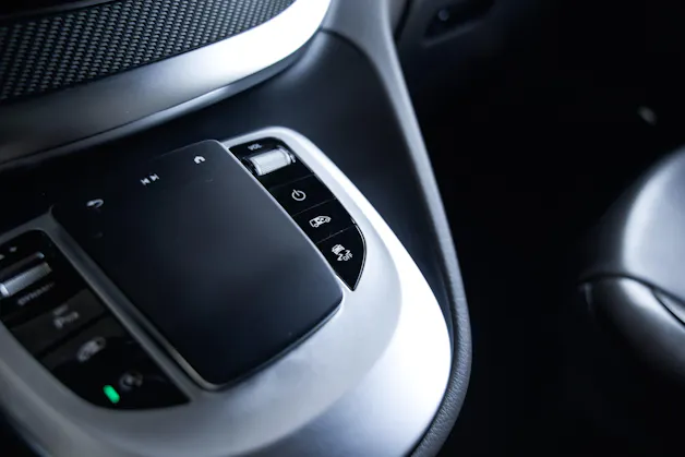MERCEDES-BENZ V 300 d lang AMG Line Avantgarde 4Matic 9G-Tronic