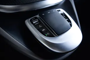 MERCEDES-BENZ V 300 d lang AMG Line Avantgarde 4Matic 9G-Tronic