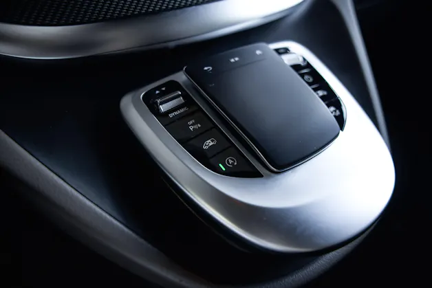 MERCEDES-BENZ V 300 d lang AMG Line Avantgarde 4Matic 9G-Tronic