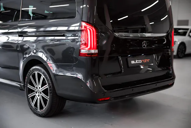 MERCEDES-BENZ V 300 d lang AMG Line Avantgarde 4Matic 9G-Tronic