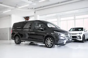 MERCEDES-BENZ V 300 d lang AMG Line Avantgarde 4Matic 9G-Tronic