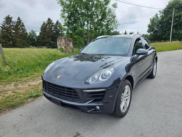 PORSCHE Macan PDK