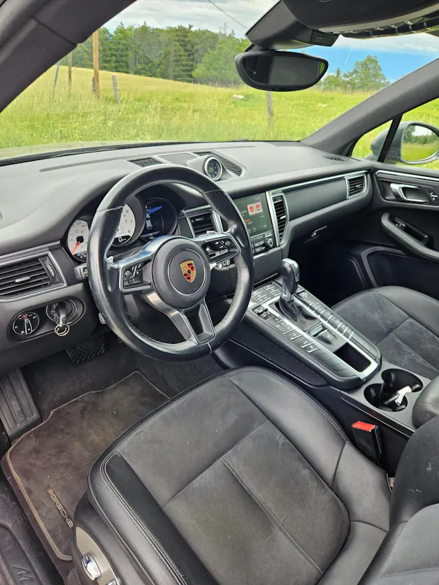 PORSCHE Macan PDK