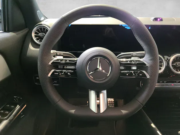 MERCEDES-BENZ GLA 250 4M AMG Swiss Star "Special Edition"