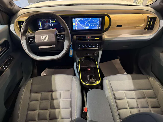 FIAT Grande Panda Elektro La Prima Automat