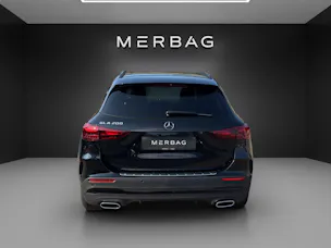 MERCEDES-BENZ GLA 200 7G-DCT Night Star