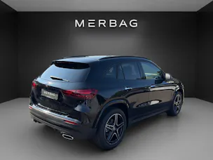 MERCEDES-BENZ GLA 200 7G-DCT Night Star