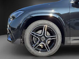 MERCEDES-BENZ GLA 200 7G-DCT Night Star