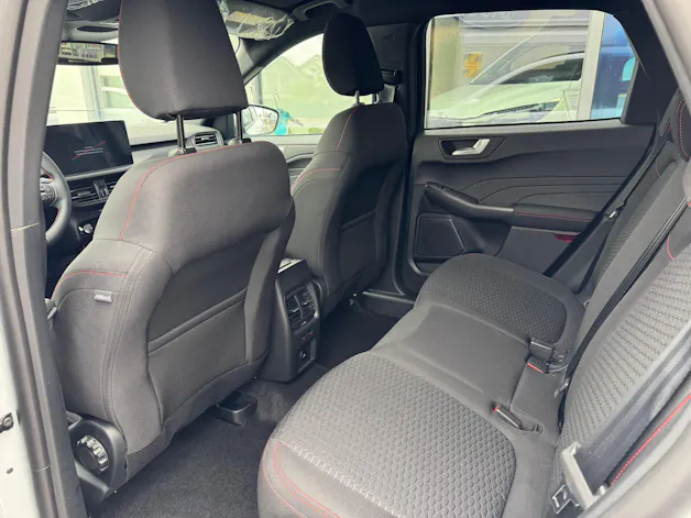 FORD Kuga 2.5 Hybrid ST-Line 4x4 ST-Line/FHEV