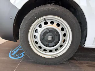 FIAT Scudo 2.0 BlueHDi L3 3-Plätzer EAT-Automat